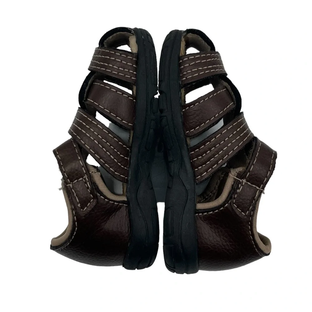 wonder nation Brown Strappy Fisherman Sandals Size 3 Boy's